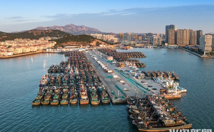 积米崖渔港不见喧嚣静待风息