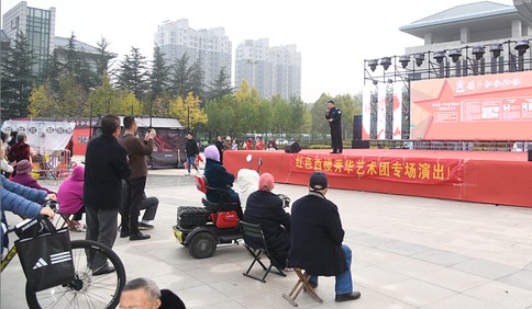 重阳护夕阳 | 诸城公安送上老年反诈“护身符”