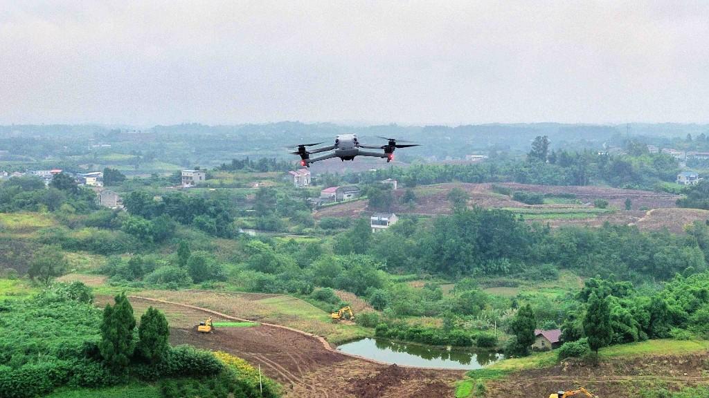 无人机智能巡检系统破解丘陵地带施工监管难题