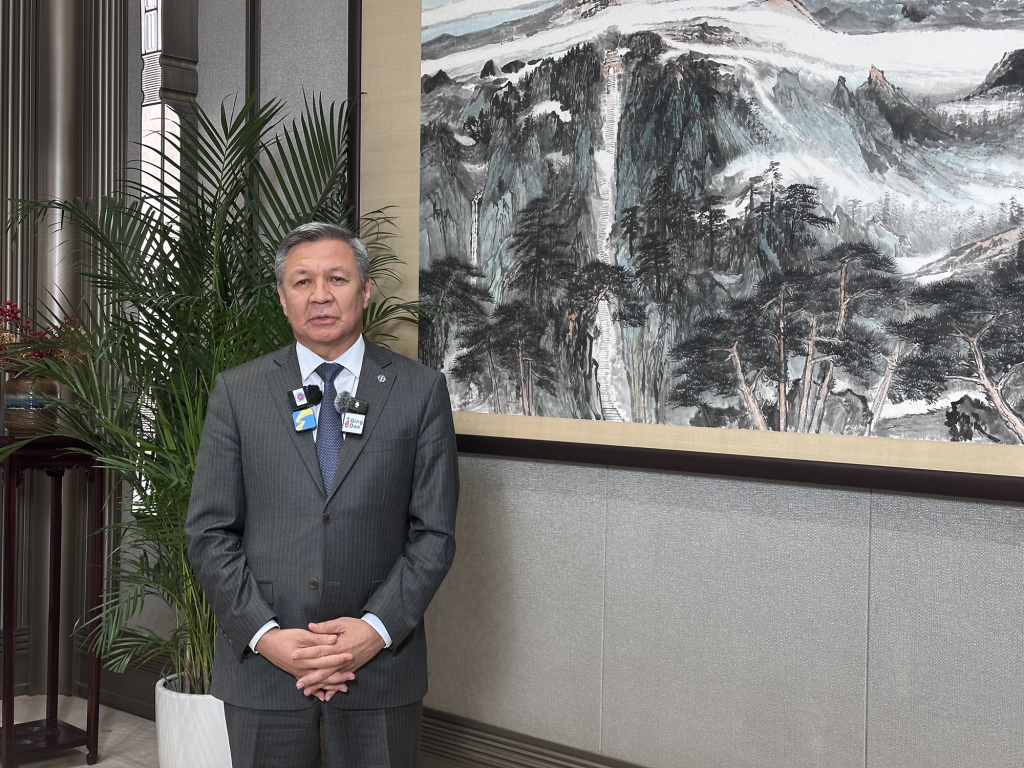 乌兹别克斯坦政要：期待深化与中国在人工智能等领域合作