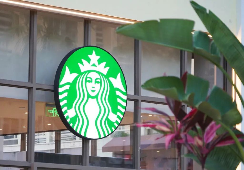 财经观察丨星巴克中国易主，目标开店2万家！新“掌门”什么来头？会否参与价格战？