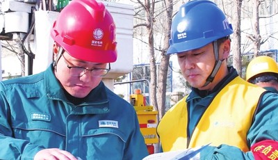 青岛故事｜电线杆上的“舞者”赵新帅 12载守护万家灯火