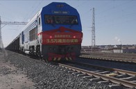 世界首列3.5万吨级重载群组列车试验开行成功