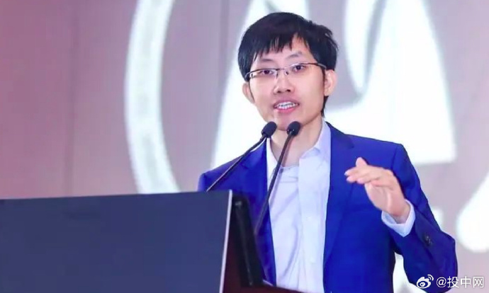 《自然》公布2025年度十大科学人物  梁文锋、杜梦然上榜！