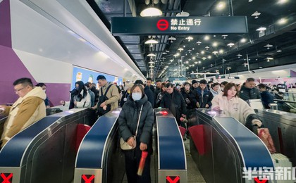 10年间由线成网 青岛“轨道上的生活”成为现实