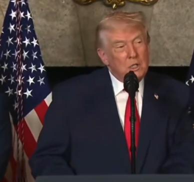 特朗普：美军将增加军舰数量，正建造三艘大航母