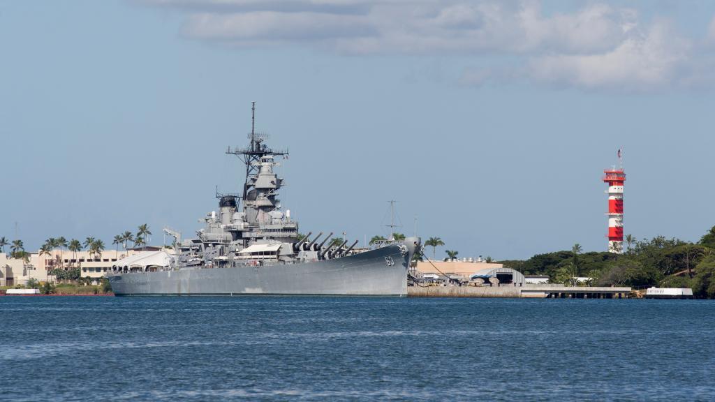 特朗普要造“最快最大战舰”，专家：可能造不出