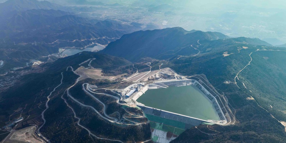 我国单机容量最大抽水蓄能电站首台机组并网发电