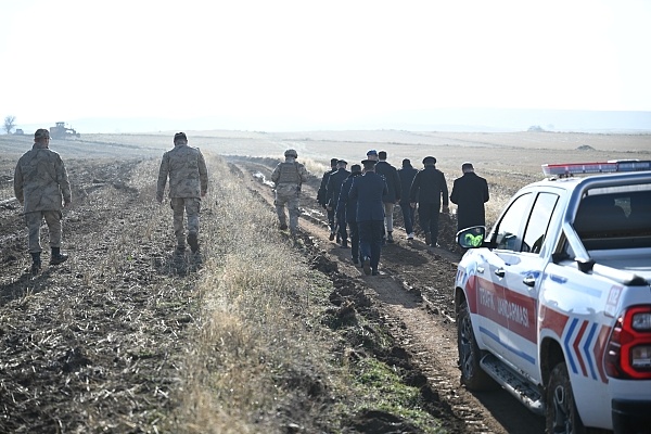 利比亚军方领导人失事飞机“黑匣子”将送往中立国解码