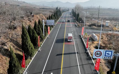 连接青岛西海岸新区与潍坊诸城的交通动脉正式通车...