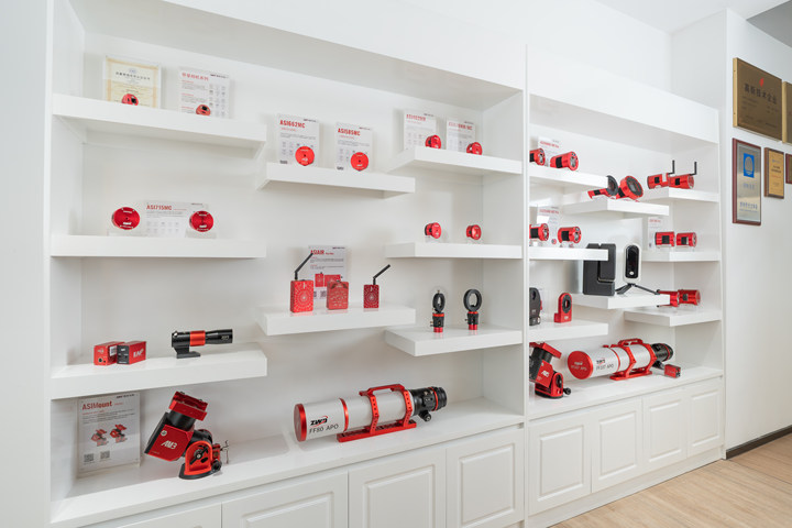 国产智能天文望远镜首获CES创新奖