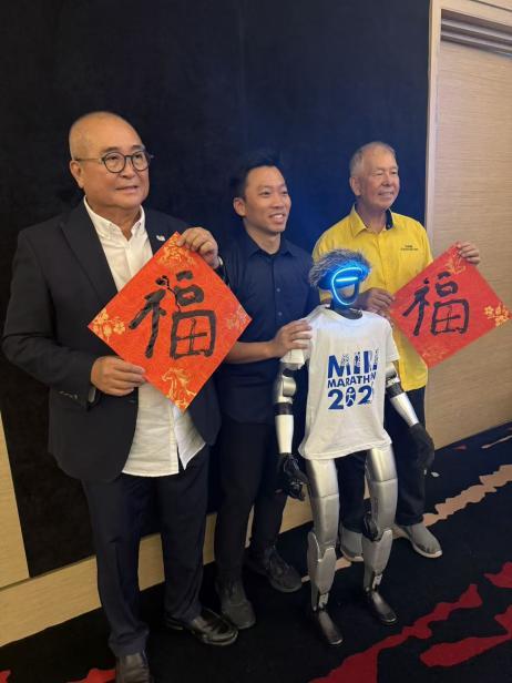 我国具身智能机器人助力中马科技文化交流