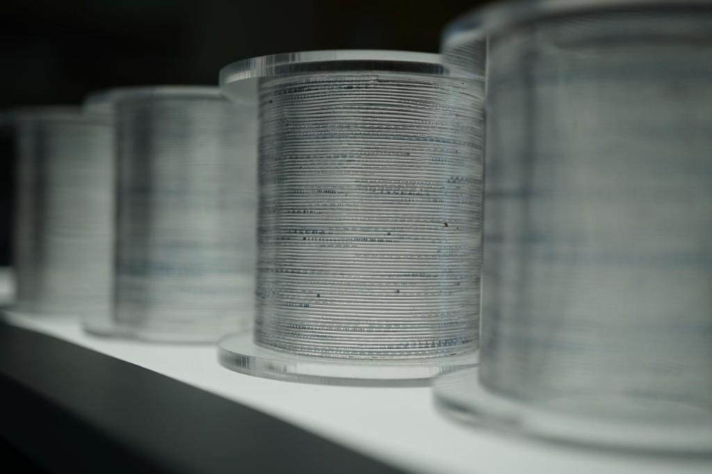 让智能穿在身上！复旦大学研制“纤维芯片”