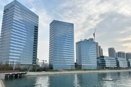 青岛人工智能集聚区一批优质企业集中签约，环湾AI创新高地建设提速