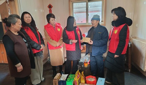 青岛故事丨13年坚守温暖城阳！一本记满需求的笔记本，藏着公益人的初心与担当