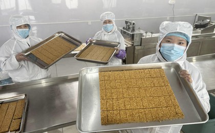 胶州罗家村“甜蜜事业”熬出最浓年味