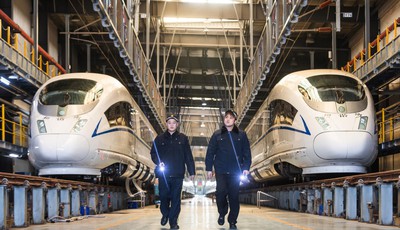 新春走基层｜他们是动车“医生”，春节坚守春运一线