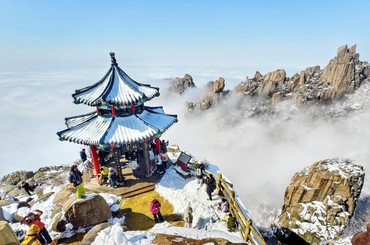 崂山巨峰元宵节现绝美仙境