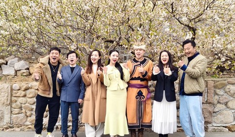 青岛“网红天团”云游花海，解锁青岛春日浪漫