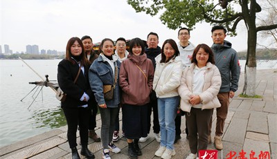 体味“来时的路” 青岛“网红天团”奔赴嘉兴重温红船精神