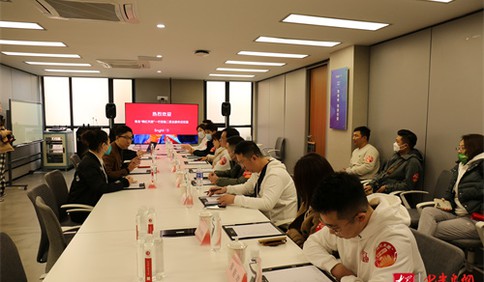 记录时代之美 青岛“网红天团”杭州行第一站走进二更