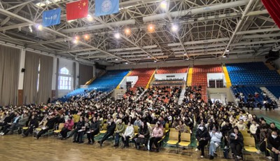 青岛九中2026首次校园开放日圆满落幕