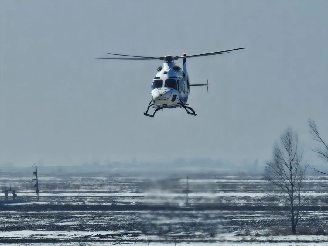 AC332直升机开始局方审定试飞