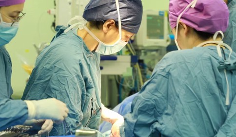 2个月5次生死营救！青岛市妇女儿童医院勇担危重孕产妇救治千钧重任，用实力筑牢母婴生命安全堤坝