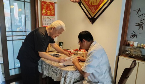 健康“住”进小区里，幸福“暖”在心坎上，青岛市南区打造“健康小区”赋能基层治理新样本