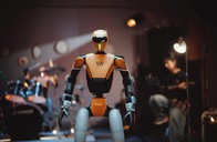 西湖大学发布机器人领域首个动作泛化大模型，领先国际同行6个月以上