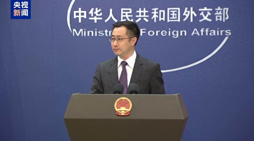 外交部：中国已是全球人工智能专利最大拥有国，核心产业规模超1.2万亿人民币