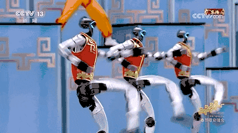 王兴兴：下个月的比赛，机器人将跑得比人快