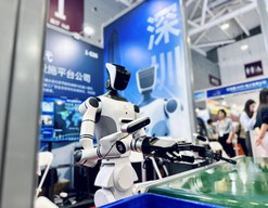 睿尔曼“分拣机器人”亮相2026深圳工业展