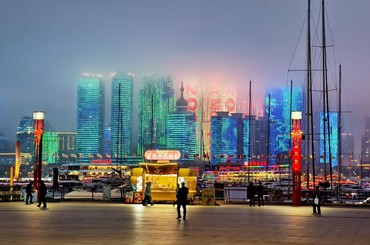 奥帆灯秀夜朦胧