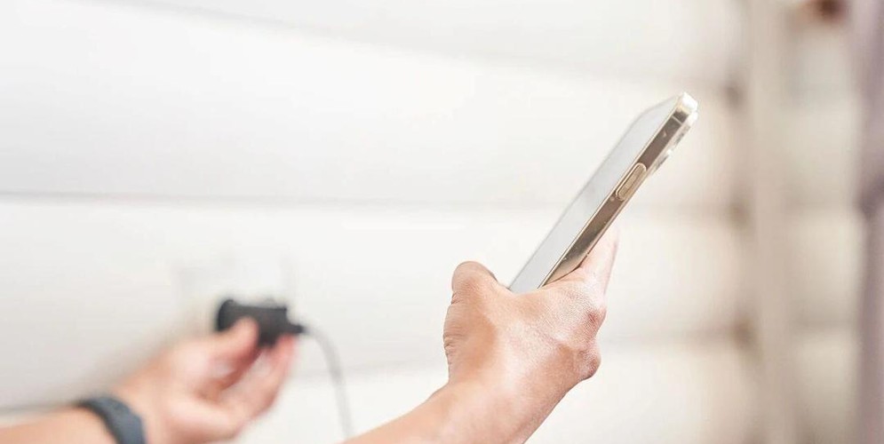 手机充电速度到底由谁决定，充电线or充电头？