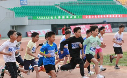 激扬青春，强健攀登！高密市中小学生体育联赛各类...