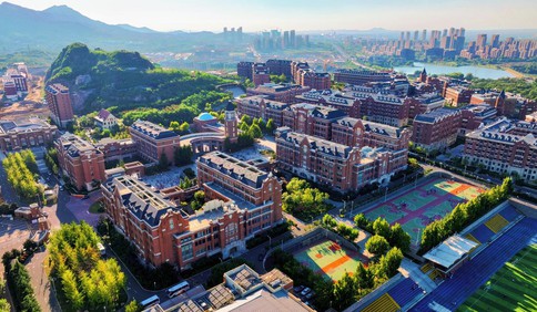 百廿礼贤 薪火相传 “双校区”特色办学，延续“院士摇篮”传奇