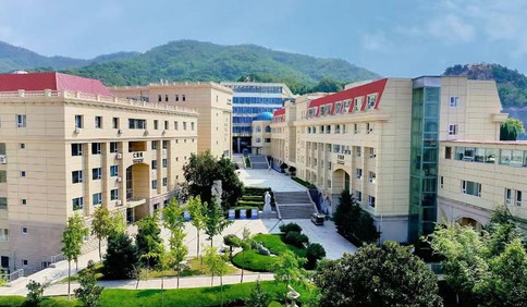 赓续百年二中文脉，扩容启新预见未来