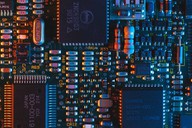 关键量子机制揭示芯片运行为何“变慢”