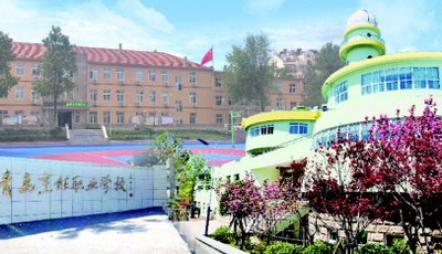 �ൺ���ְҵѧУ: ���ְ����ʮ����,�Խ������͡����ơ�Ʒ��