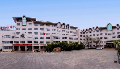 �ൺ����ѧУ�������ִ�����ҵ�������˲ţ��������г���רҵ����ǰ����