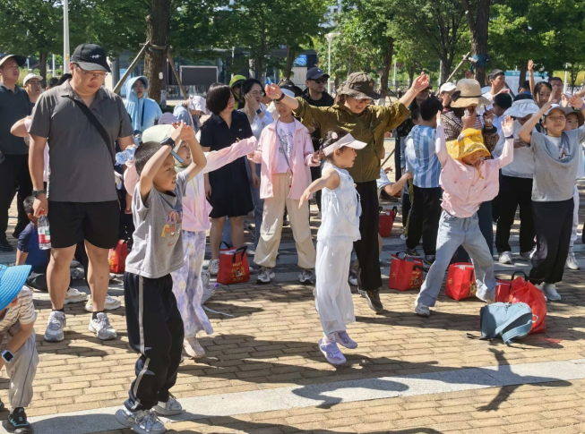 六一：海尔智家举行亲子趣味运动会