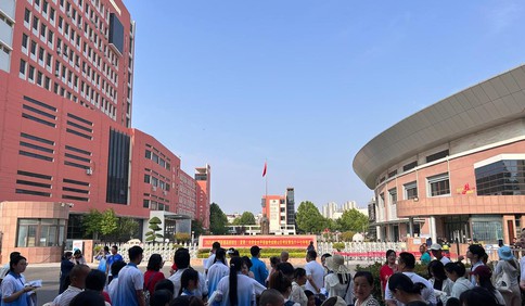 半岛公开课 | 从容赴考，轻装上阵！高考前如何卸下心理包袱→