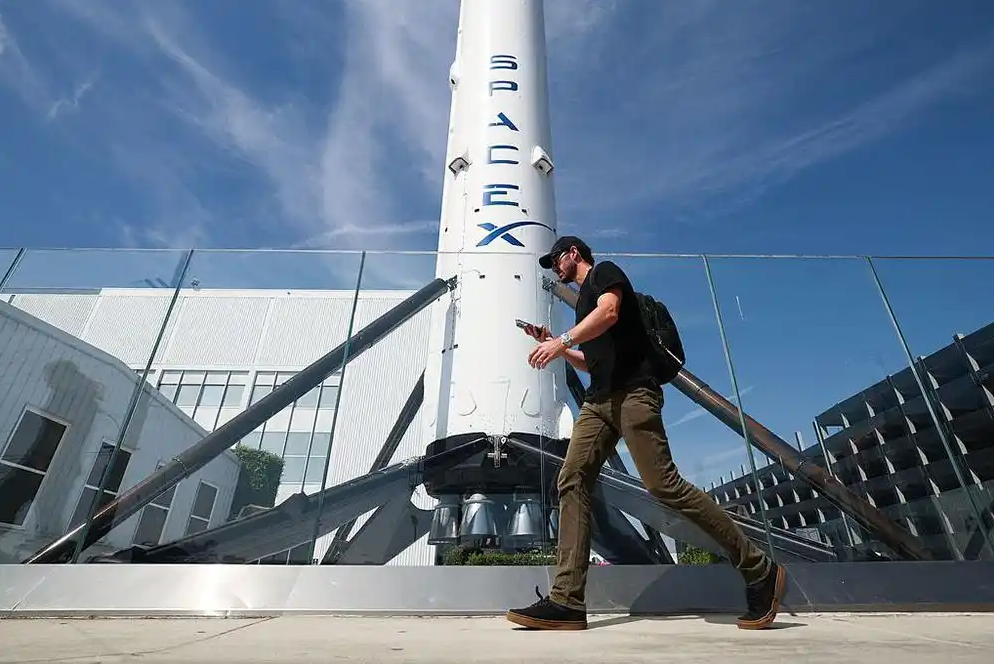SpaceX IPO认购规模突破2500亿美元，有望成为史上规模最大IPO