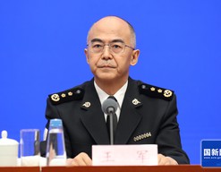 口岸用起“AI眼镜”“CT机” 海关总署：我国智慧海关建设已实现总装集成、基本成型