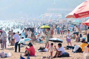 浴场又现“下饺子”