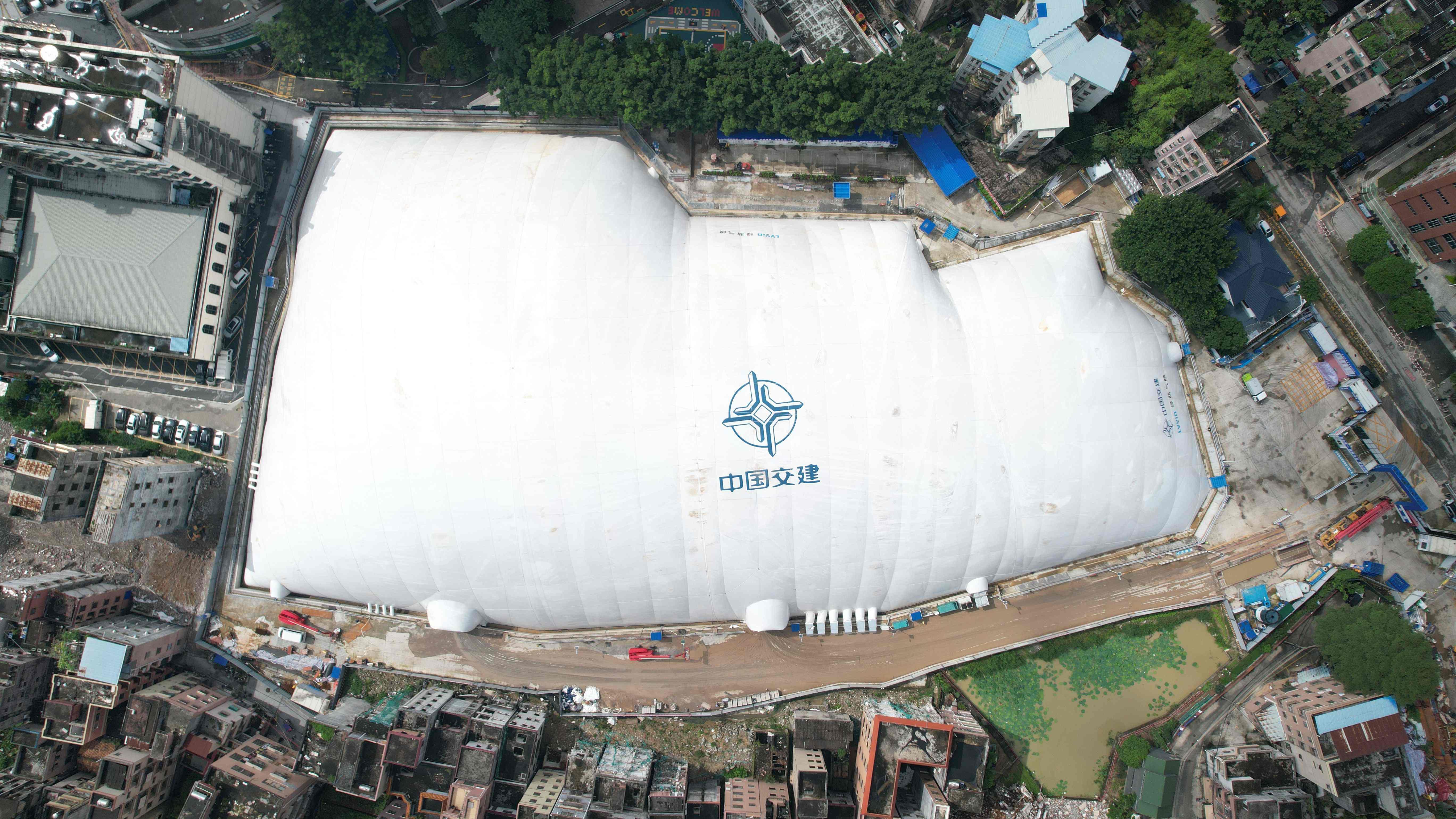 全国城市更新领域规模最大的多折角异形基坑气膜投入使用