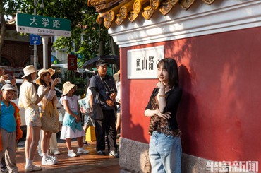 网红街区人气旺！