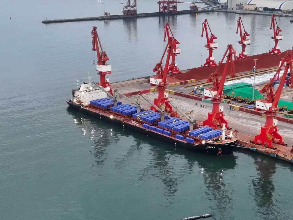 110辆！威海海事局全力保障威海口岸甲板载运商用汽车首次出口