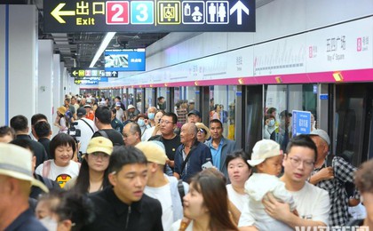 盼啊盼！地铁8号线今天全线通车
